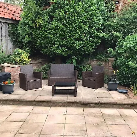 4 Bedroom Townhouse On One Of The Oldest Streets Wymondham  Exterior foto
